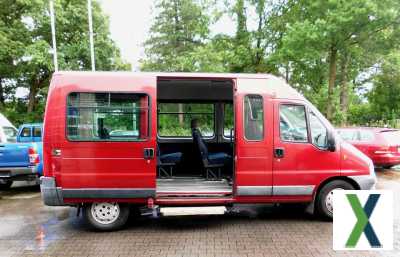 Foto Fiat Ducato Bus hoch+lang 9sitzer mit Rollstuhl Lift Standheizung