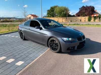 Foto BMW 3er Coupe E92 330i N52 Vollaustatung