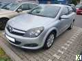 Foto Opel Astra GTC 1.9 CDTI 74kW