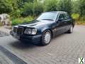 Foto Mercedes-Benz Mercedes W124 250d / 5. G. Schalter / H-Kennz.