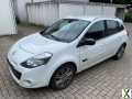 Foto Renault Clio Grandtour TomTom Edition 1.2 16V 75 Tom