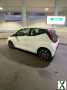 Foto Toyota Aygo (X) 1,0-l-VVT-i x-play x-play