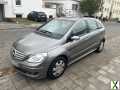 Foto Mercedes Benz B200 T245