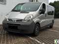 Foto Nissan Primastar Opel Vivaro 9 Sitzer 2.5 dCi Anhängerkupplung