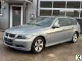 Foto BMW 325i Touring * AHK * Xenon * LED * Pano *