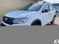 Foto Dacia Sandero TCe 90 Stepway Celebration 1.Hand, Top