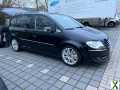 Foto Volkswagen Touran 2.0TDi BiXenon 170PS DSG 5 Sitzer Highline