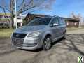 Foto Volkswagen Touran Trendline 7 Sitze