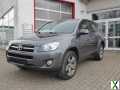 Foto Toyota RAV 4 2,2-l-D-4D 4x4 Exec. Automatik/Klima