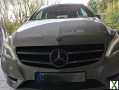 Foto Mercedes Benz B 180