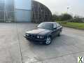 Foto BMW E34 520i Limo Orientblau-Metallic