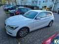 Foto BMW 118d Navi SHZ