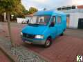 Foto Mercedes Sprinter 208d 1999 MOTOR RAUCHT hoch mittellang 9 Sitzer