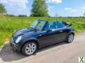 Foto MINI COOPER CABRIO - Schwarz (Metallic)