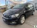 Foto Volkswagen Touran 2.0 TDI DSG 150 PS ACC AHK 7SITZ PANO SCR