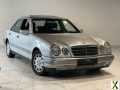 Foto Mercedes Benz E 200 Limousine