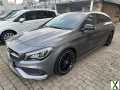 Foto Mercedes-Benz CLA 200 Shooting Brake AMG Line