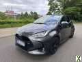 Foto Toyota Yaris 1.5-l-VVT-i Hybrid CVT Club Club