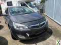 Foto Opel Astra J Design Edition Ez. 09/2011 Motorproblem Limousine