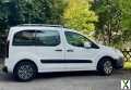 Foto Peugeot Partner Tepee Familien Auto ähnlich Berlingo oder Kangoo