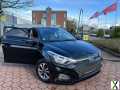 Foto Hyundai i20 1.2 yes! Schwarz mit Restgarantie