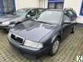 Foto Skoda Octavia 1.6 Tour Combi Tour