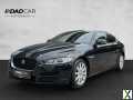 Foto Jaguar XE Prestige Xenon Standheizung ACC NAVI PDC RKAM