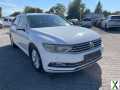 Foto Volkswagen Passat 1. 6 TDI DSG R-Line Leder Navi PDC AHK 1H