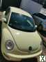 Foto VW New Beetle Lemongelb