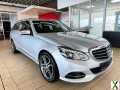 Foto Mercedes-Benz E 220 CDI T BE *COMAND+LED+EGSD+LEDER+KAM+18*