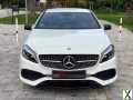 Foto Mercedes-Benz A 180 AMG Line AMG Line