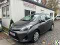 Foto Toyota Yaris Hybrid 