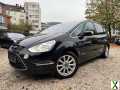 Foto Ford S-MAX 2.2TDCI Titanium/AUT/7-SITZE/PANO/SHZ*VOLL