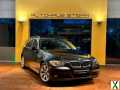 Foto BMW 325i Touring*xDrive*Navigation*Klima*Alufelgen