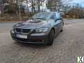 Foto BMW 330i - Limousine grau Teilleder Garagenwagen AHK