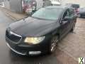 Foto Skoda Superb Combi Elegance 4x4 DSG Leder