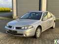 Foto Renault Laguna Dynamique 2.0 dCi FAP 110kW Eu4 Teilleder