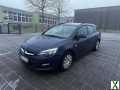 Foto Opel Astra J Kombi 1,3 CDTI ECOFLEX 1. HAND