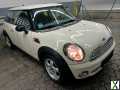 Foto Mini Cooper tadelloser Zustand Tempomat Klima 6 Gang Service neu