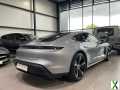 Foto Porsche Taycan Performance Plus Batterie Turbo Fahrzeug Neuwertig