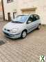 Foto Renault Megane Scenik 1.6L. Automatik. Leder.