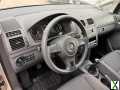 Foto Volkswagen Touran Trendline Scheckheft TÜV 9/2026 7 Sitzer