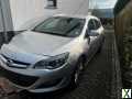 Foto Opel Astra J 2.0 CDTI Sportstourer