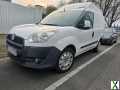 Foto Fiat Doblo CNG Gas Benzin Kastenwagen Hochdach Neues Modell 263
