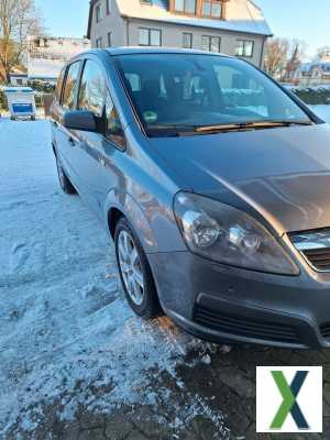 Foto Opel Zafira B 7 Sitze 1,9 CDTI 150PS TÜV / AU 12/ 2025