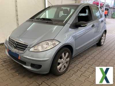 Foto Mercedes-Benz A 150 A-Klasse 5-türer Sitzheizung TÜV NEU !