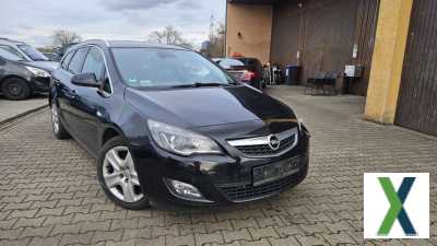 Foto Opel Astra J Sports Tourer Sport