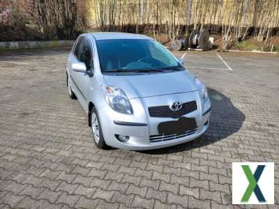 Foto Toyota Yaris Automatik