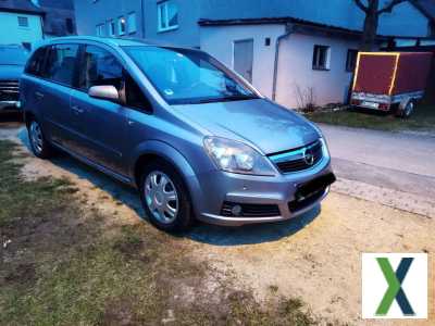 Foto Opel Zafira 2.2Direct-Benzin Automatik mit TÜV