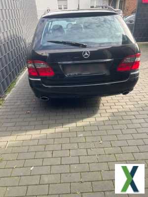 Foto Mercedes-Benz E 280 T Avantgarde Sport Paket